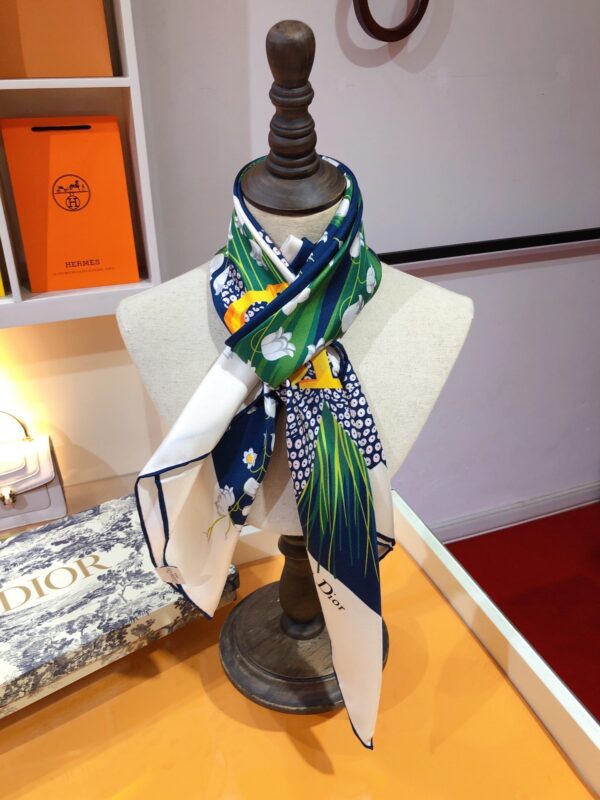 Louis Vuitton Silk Square Scarf