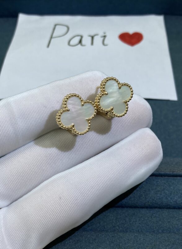 VCA Alhambra Earings