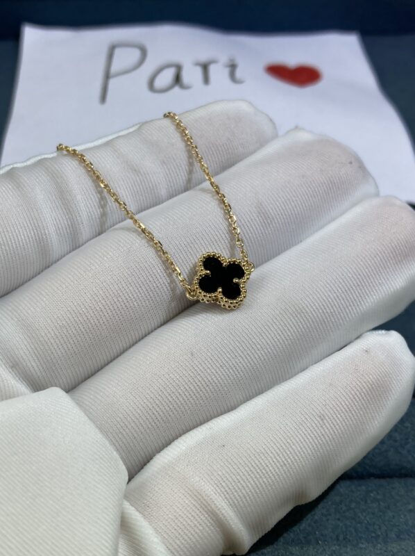 VCA Sweet Bracelet Alhambra 18k Gold & Agate