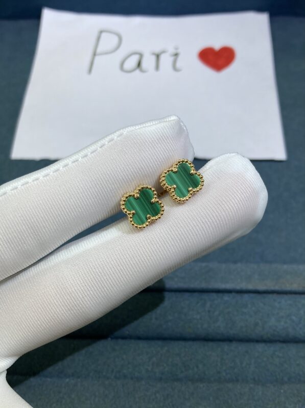 VCA Sweet Alhambra Earrings Malachite