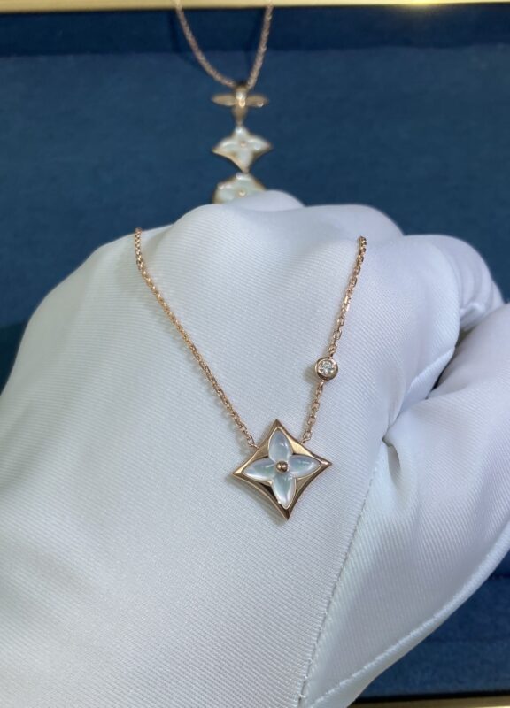 LV White Shell Necklace, Rose Gold