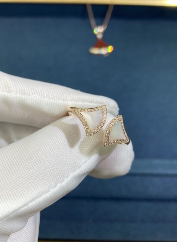 White Shell Skirt Ring, Rose Gold