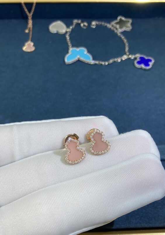 Powder Meringue Gourd Stud Earrings, Rose Gold