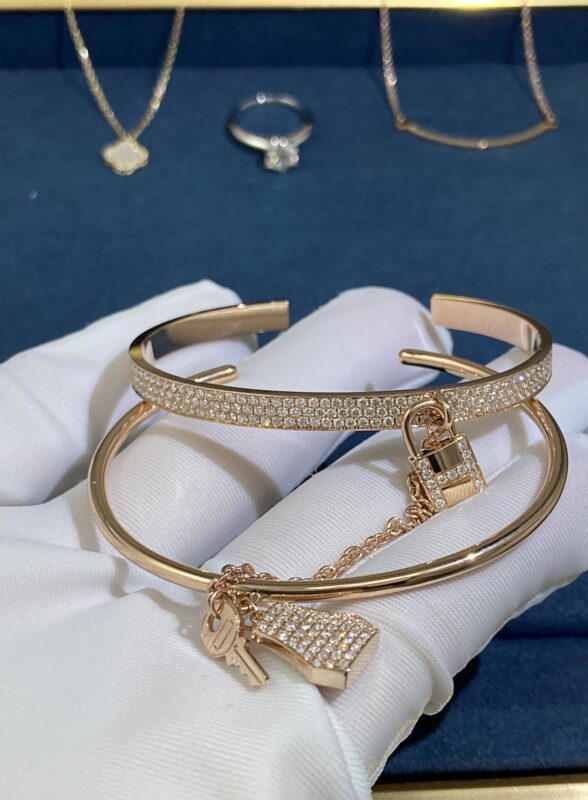 New H Bracelet, Rose Gold