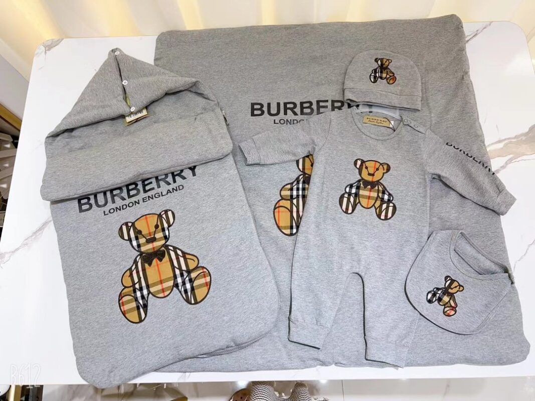 Burberry Baby Romper Suit