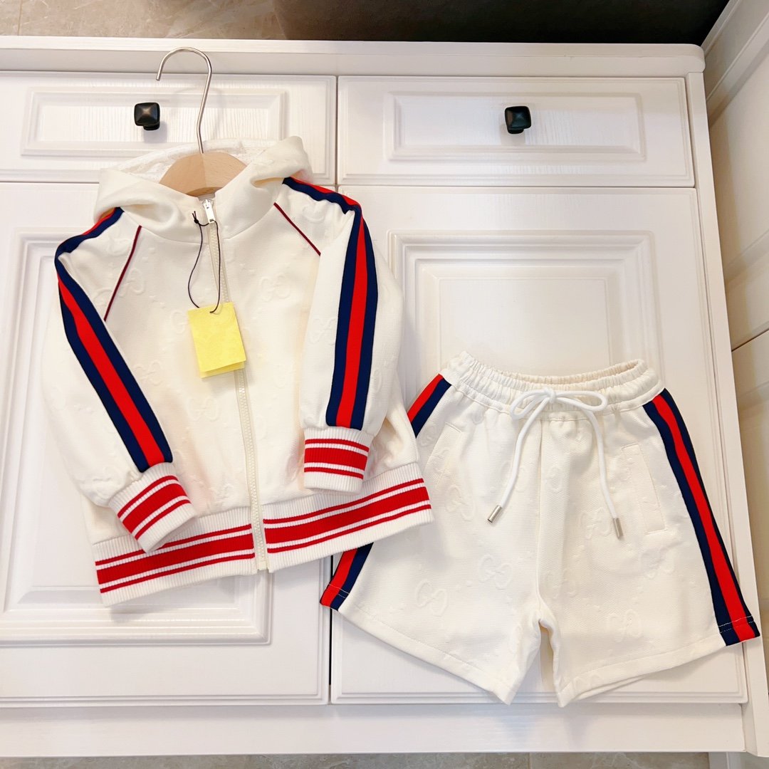54934.jpg Gucci Kid's Hooded Sweater & Shorts - Image 1