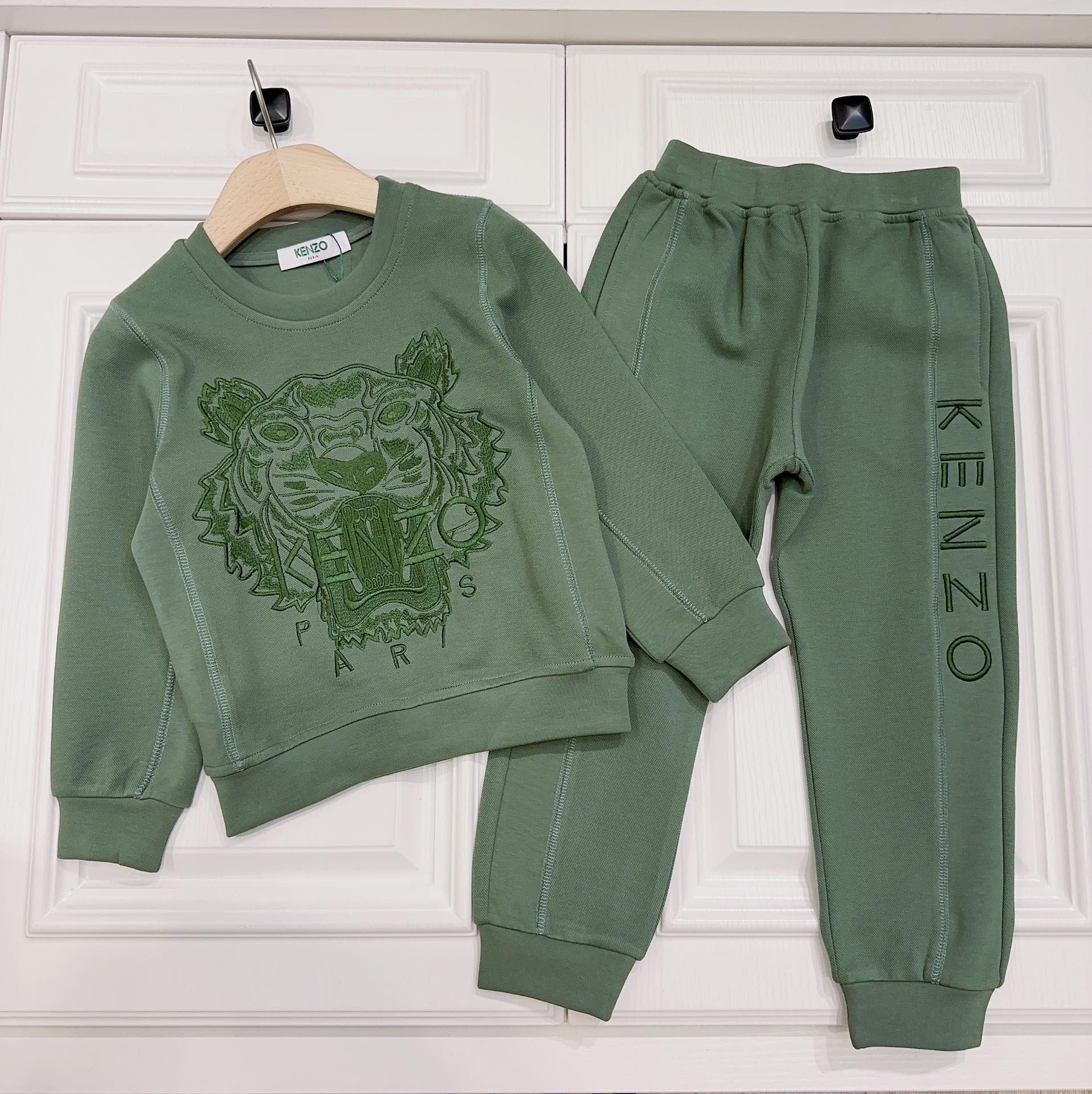55806.jpg Kenzo Kids Sweater & Trousers Set - Image 1