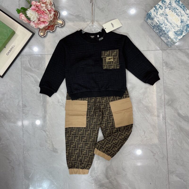 Fendi Kids Sweater & Trousers