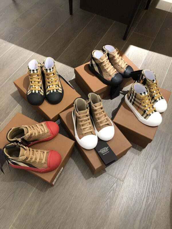 Burberry Kids Shoes Collection