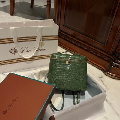 Loro Piana Extra Pocket