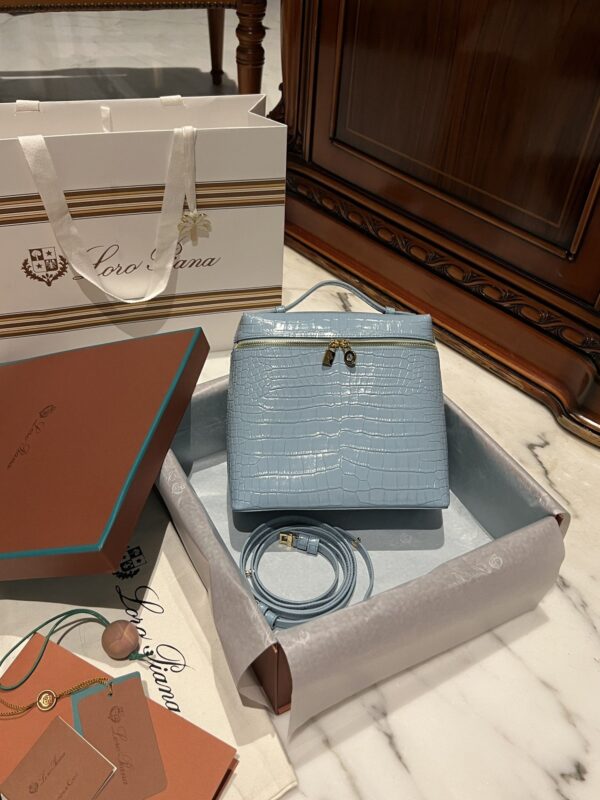 Loro Piana Extra Pocket