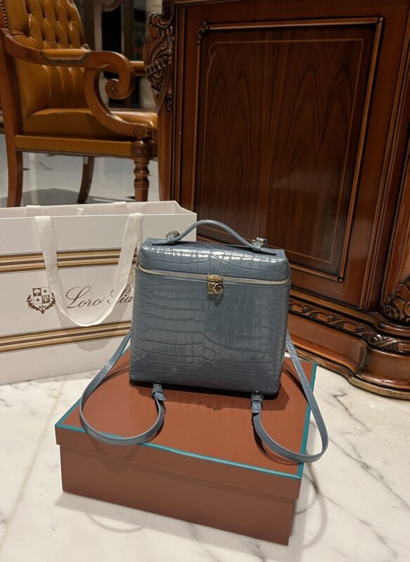 Loro Piana Extra Pocket