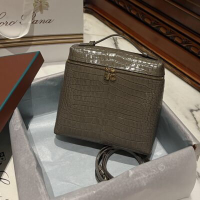 Loro Piana Extra Pocket