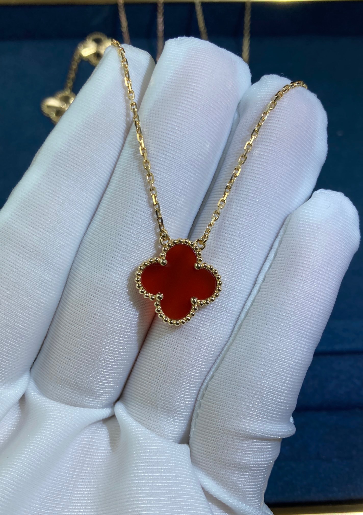 img_0513 Medium Carnelian Clover Necklace, Yellow Gold - Image 1