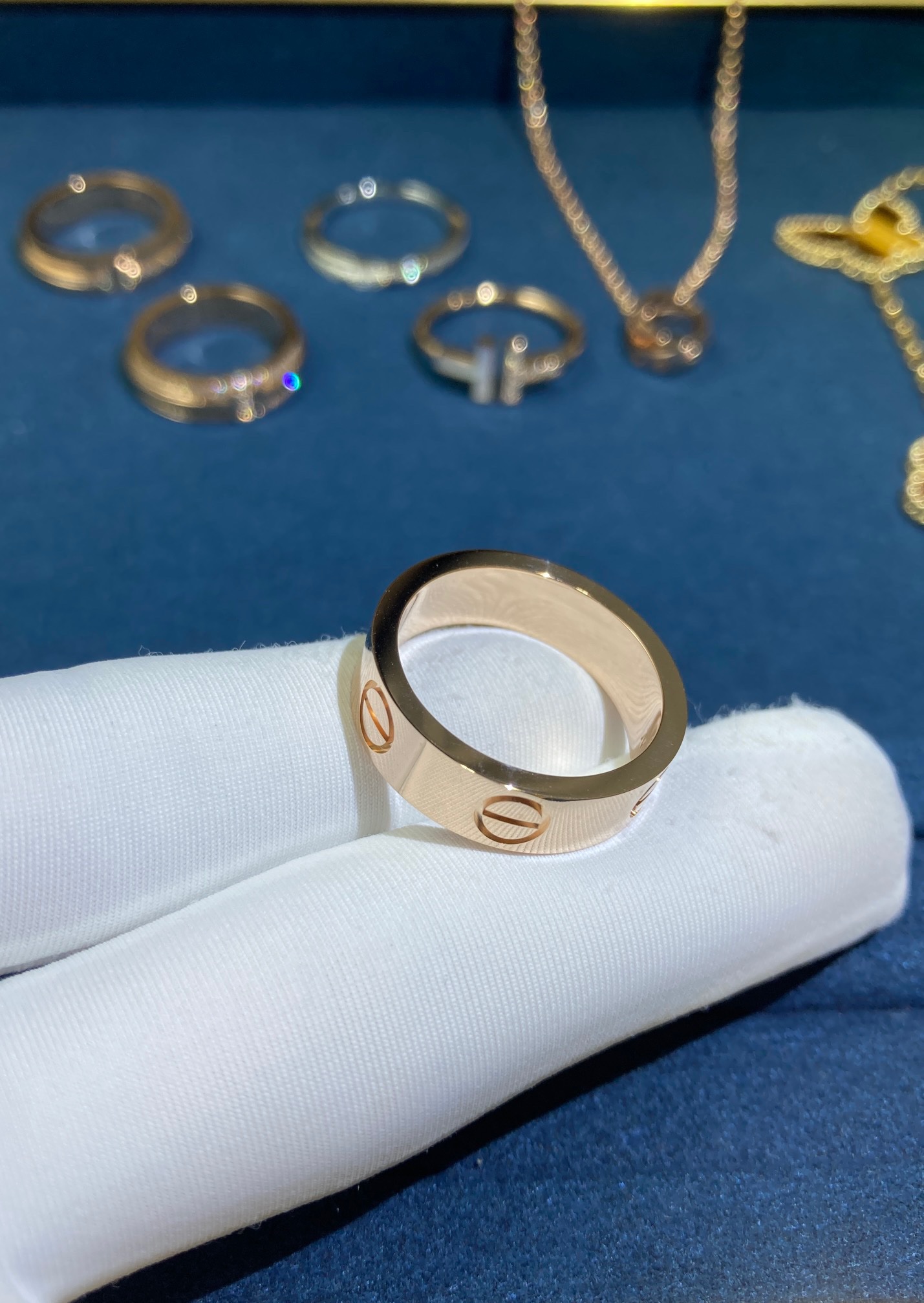 img_1090 Wide Screw-Down Ring, Rose Gold - Image 1