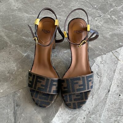 Fendi 2023 Delfina Round Toe Sandals