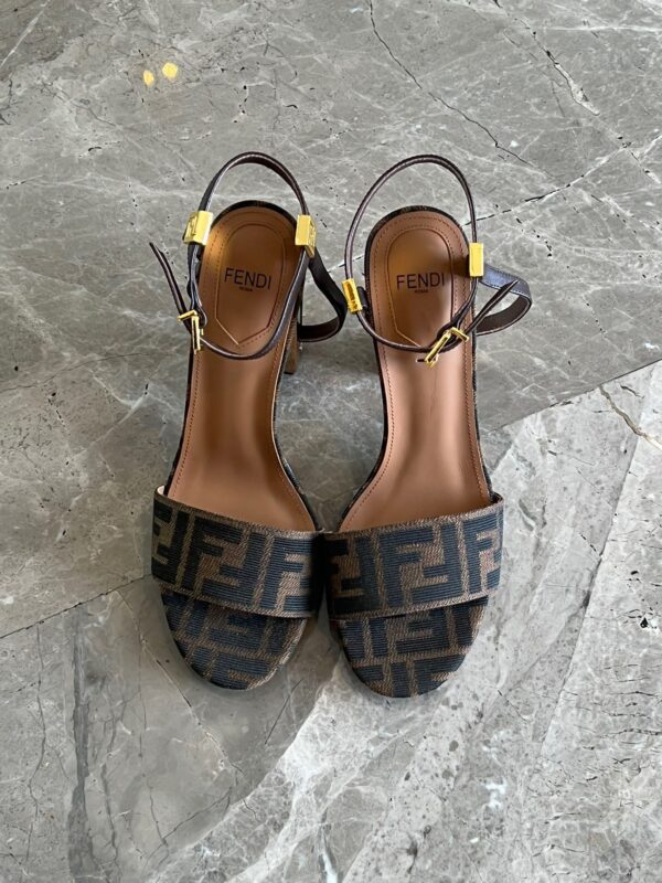 Fendi 2023 Delfina Round Toe Sandals