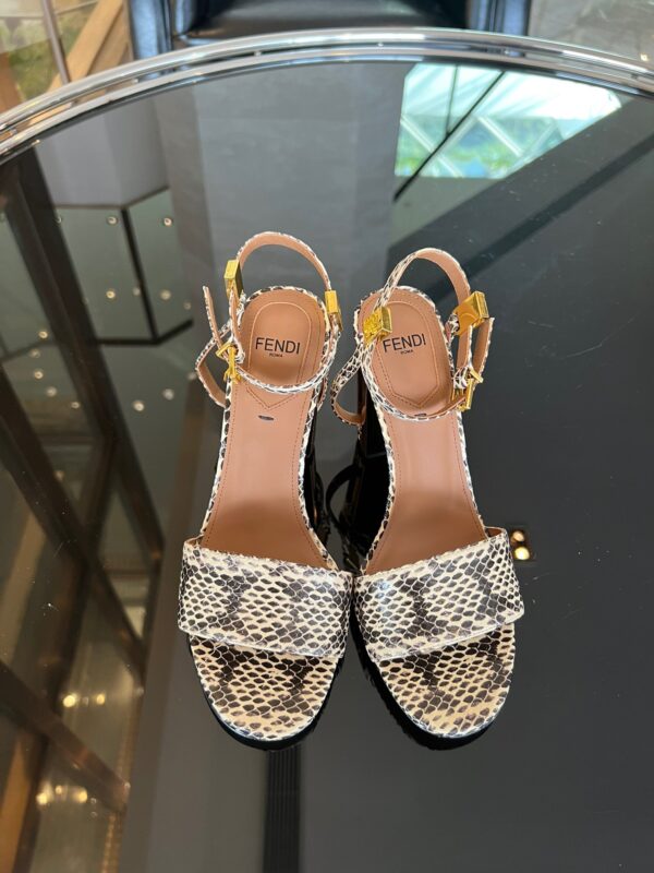 Fendi 2023 Delfina Round Toe Sandals
