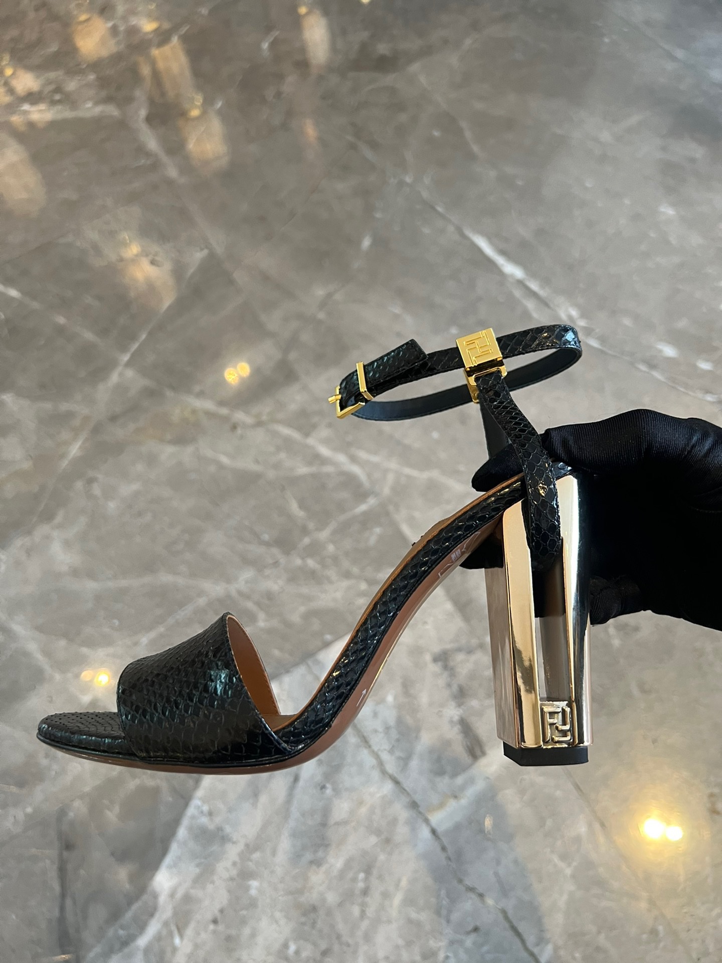 Fendi 2023 Delfina Round Toe Sandals - Image 2