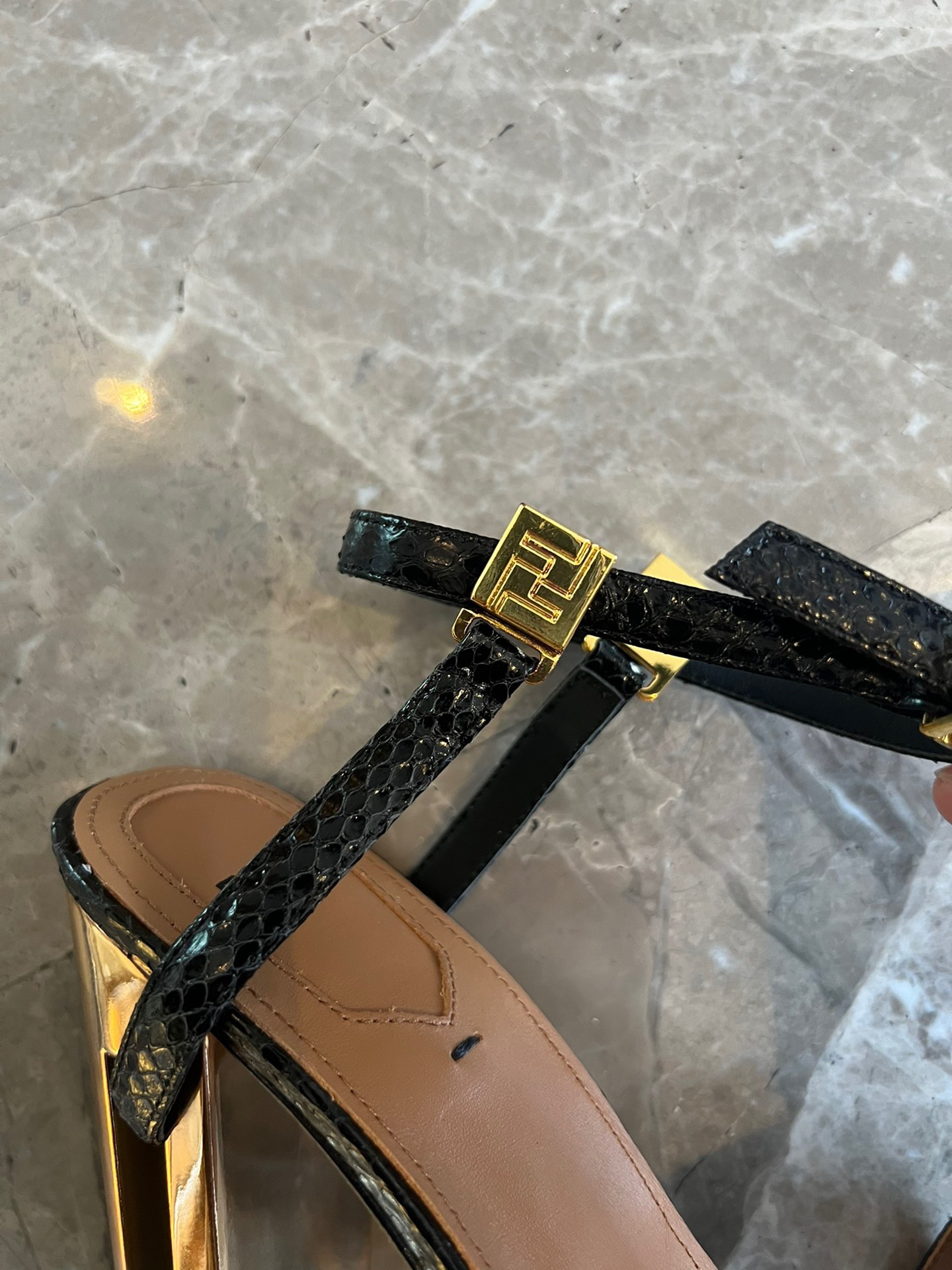 Fendi 2023 Delfina Round Toe Sandals - Image 4