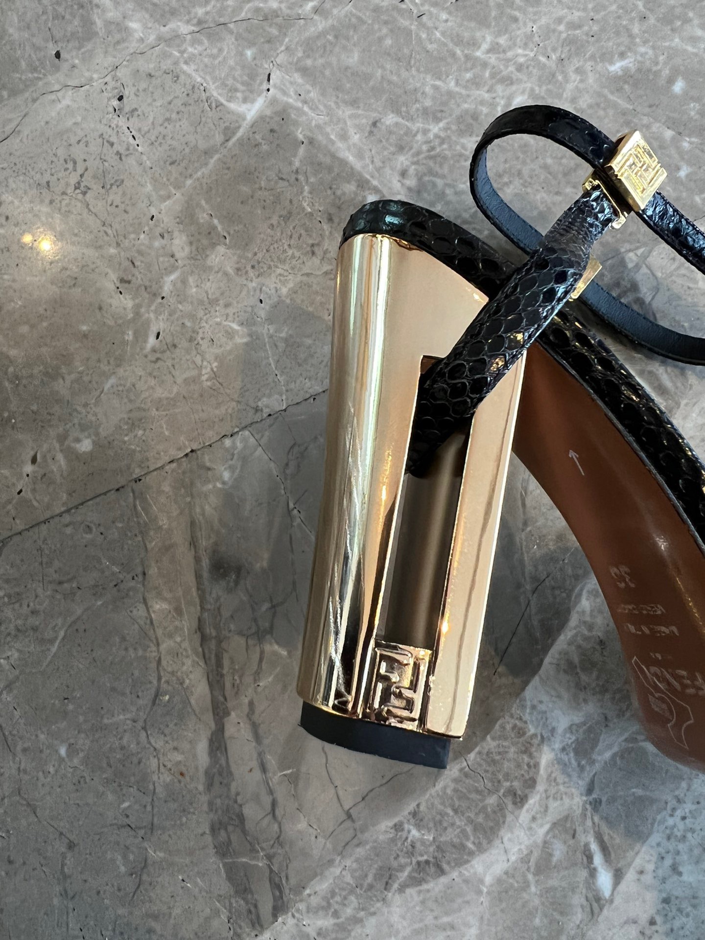 Fendi 2023 Delfina Round Toe Sandals - Image 5