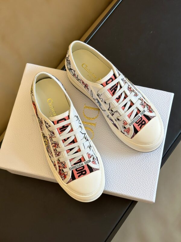 Dior 2023 New Thick-soled Trainers