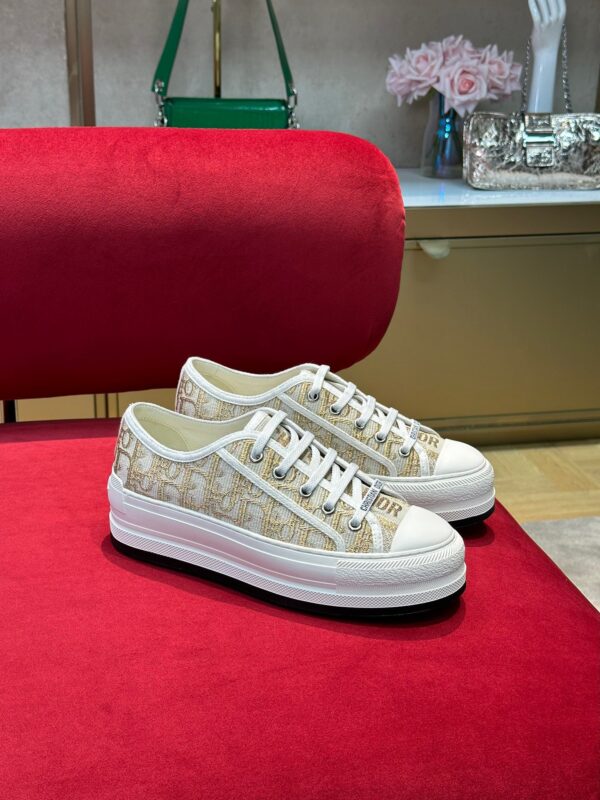 Dior 2023 New Thick-soled Trainers