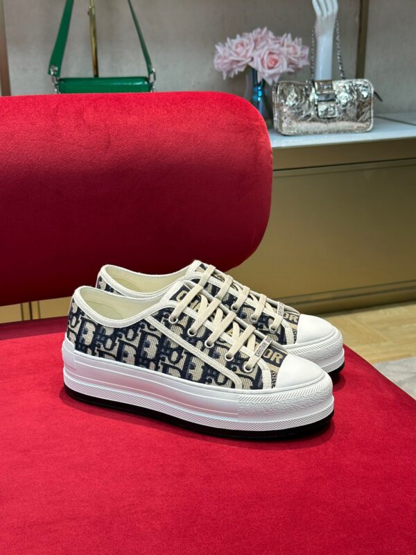 Dior 2023 New Thick-soled Trainers