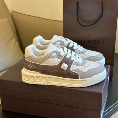 Valentino 2023 New One Stud Couple Trainers