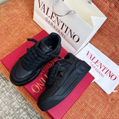 Valentino 2023 New One Stud XL Sneakers for Couples