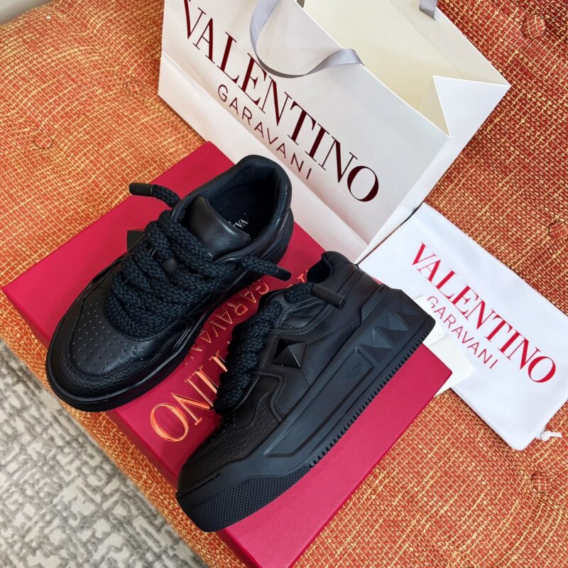 Valentino 2023 New One Stud XL Sneakers for Couples