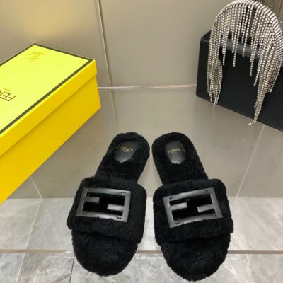 Fendi 2023 New Wool Sandals