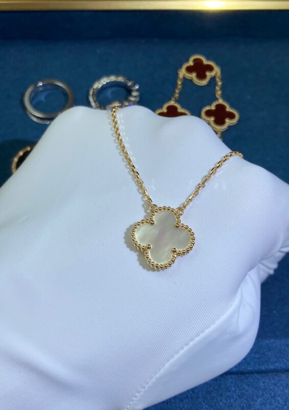 Medium White Shell Clover Necklace, Yellow Gold