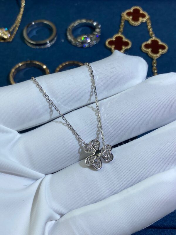 Triple Flower Bracelet, White Gold