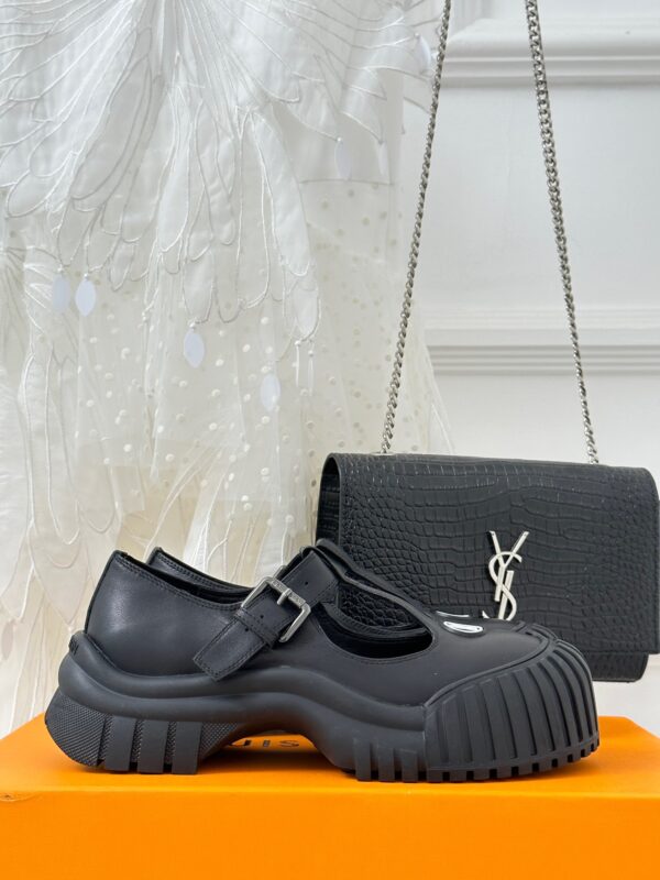 Louis Vuitton 2023 New Thick-bottom Shoes