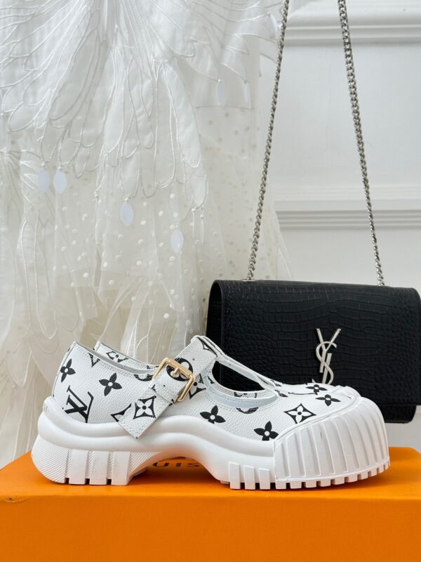 Louis Vuitton 2023 New Thick-bottom Shoes