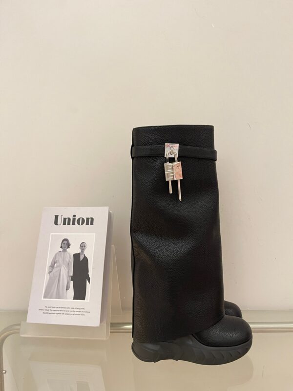 Givenchy 2023 New Sharks Boots