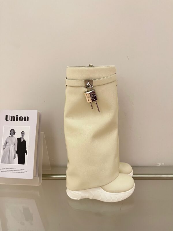 Givenchy 2023 New Sharks Boots