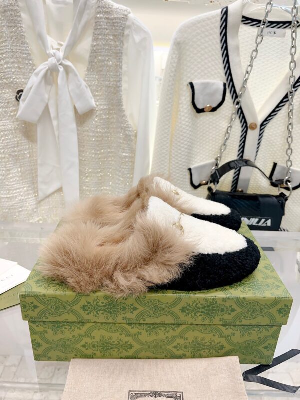 Gucci 2023 New Fur Mules