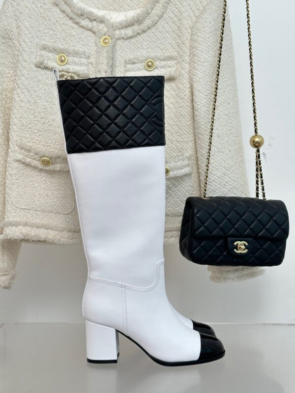 Chanel 2023 New Rhombic Chunky Heel Boots