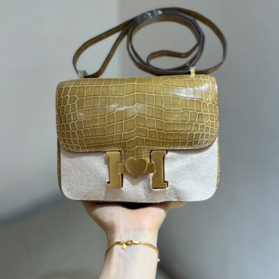 Constance 18 Shiny Alligator GHW