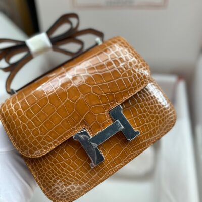 Constance 18 Shiny Alligator PHW