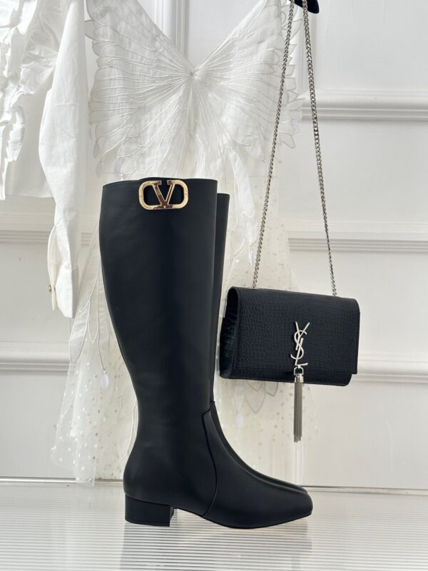 Valentino 2023 New Classic Boots