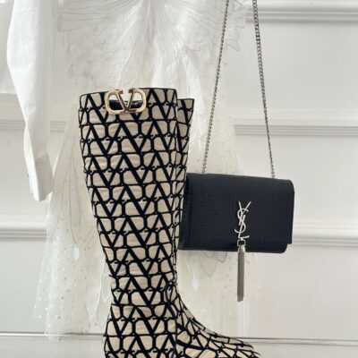 Valentino 2023 New Classic Boots