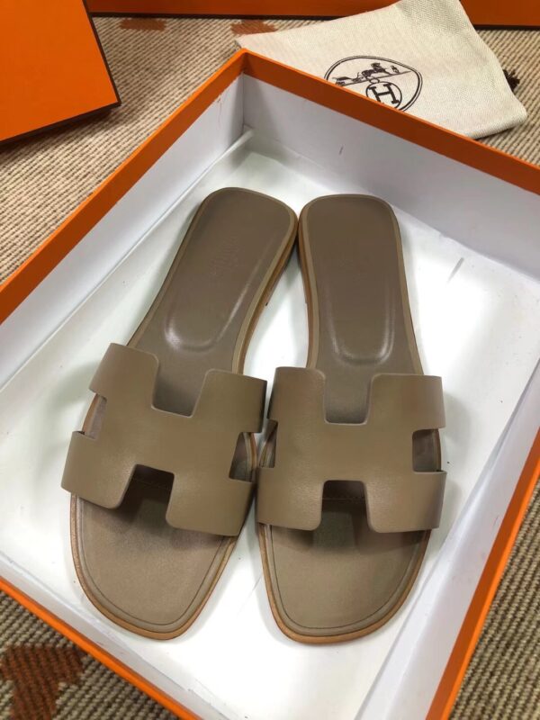 Hermes Oran Sandals in Swift (Fully Handmade)