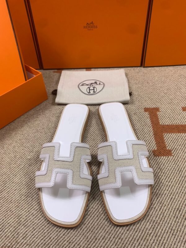 Hermes Oran Sandals in Swift (Fully Handmade)