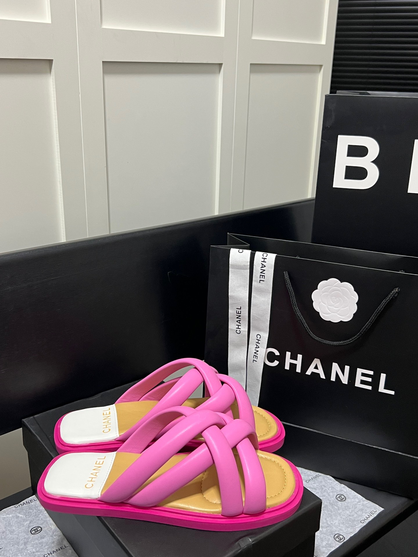 Chanel 2023 New Slippers - Image 4