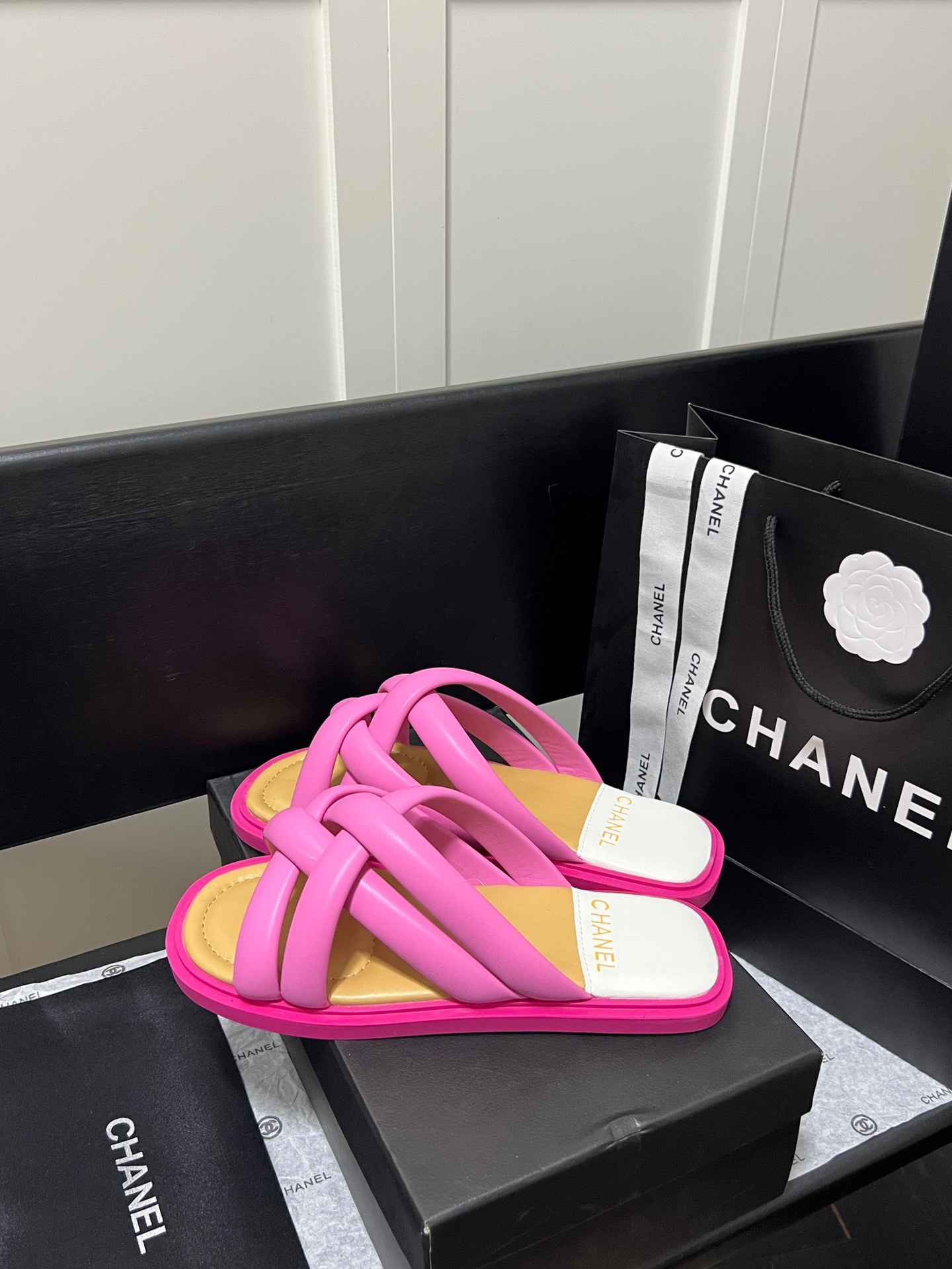 Chanel 2023 New Slippers - Image 7
