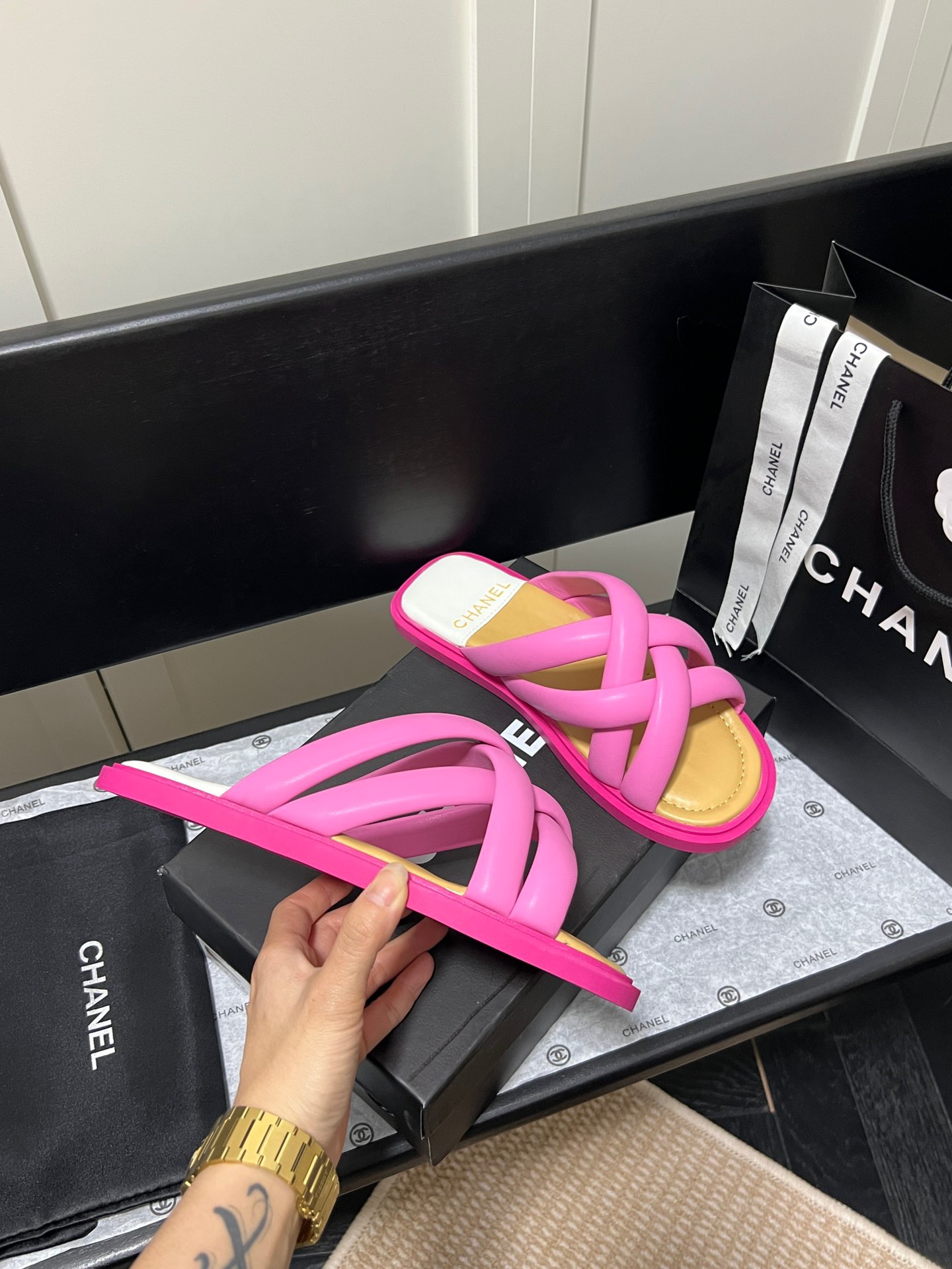 Chanel 2023 New Slippers - Image 2