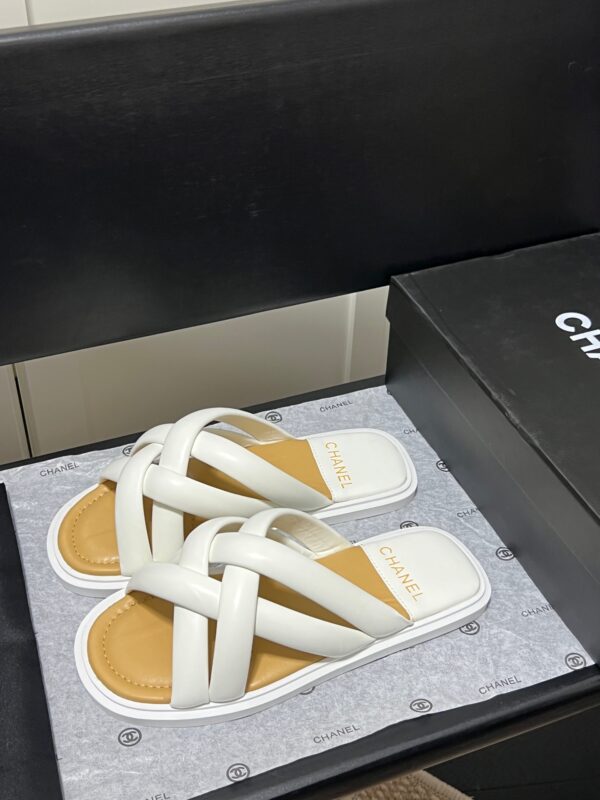 Chanel 2023 New Slippers